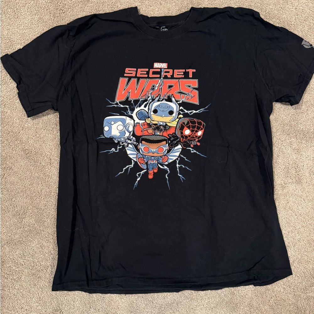 Funko Pop Marvel Collector's Corp Exclusive Secret Wars T-Shirt Men's Large